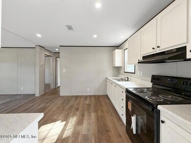 542 NE Tammy Ln, Lake City, FL 32055 - photo 5