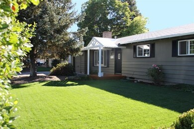 750 S 5th St, Central Point, OR 97502 - photo 2