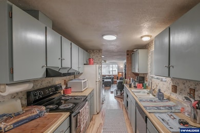 92891 Allens Alley, Cheshire, OR 97419 - photo 7