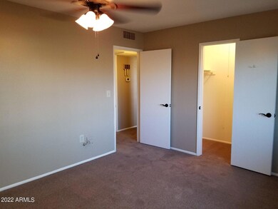 13674 N Garden Court Dr, Sun City, AZ 85351 - photo 4