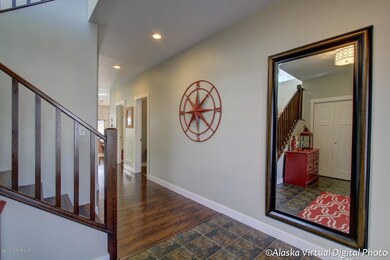 Morgan Loop front hall
