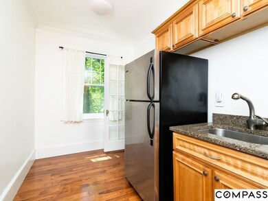 22 Concord Ave unit 2, Cambridge, MA 02138 - photo 3