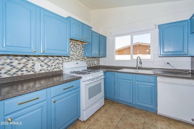 3632 W Ruth Ave, Phoenix, AZ 85051 - photo 7