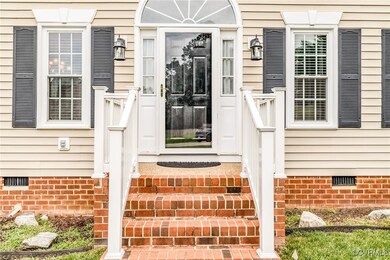 Doorway to property featuring crawl space