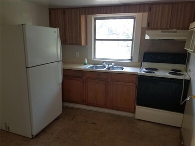 2008 Hollywood Ave, Eustis, FL 32726 - photo 5