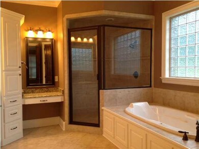 Luxurious Master Bath