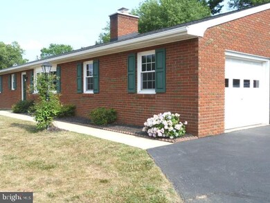 1607 Mount Aetna Rd, Hagerstown, MD 21742 - photo 3