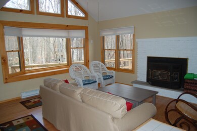 111 Granite Dr, Hawley, PA 18428 - photo 5