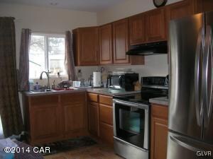 204 Pine St, Tamaqua, PA 18252 - photo 2