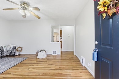 2837 6th Ave, Council Bluffs, IA 51501 - photo 3