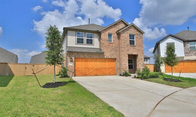 2007 Sunflower Ct, Sugar Land, TX 77498 - photo 2