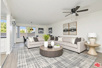 18524 Mayall St unit D, Northridge, CA 91324 - photo 2