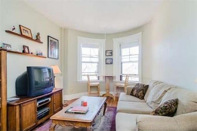 149 Winthrop Rd unit 6, Brookline, MA 02445 - photo 3