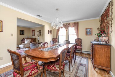 2 Coolidge Ave unit T, Glen Head, NY 11545 - photo 6