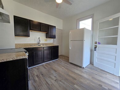 917 N 13th St, Terre Haute, IN 47807 - photo 6