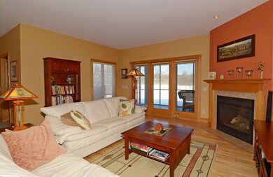 2821 Hollyhock St, Fitchburg, WI 53711 - photo 2