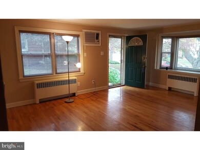 2340 W Greenleaf St, Allentown, PA 18104 - photo 5