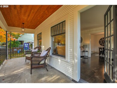 3743 SE Franklin St, Portland, OR 97202 - photo 4