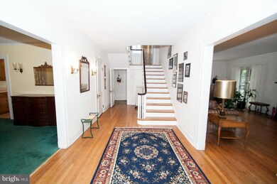 531 Nottingham Rd, Baltimore, MD 21229 - photo 2