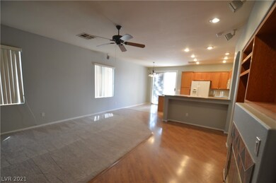 10401 Bentley Oaks Ave, Las Vegas, NV 89135 - photo 7
