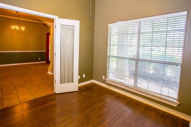 117 Cardinal Ln, Laredo, TX 78045 - photo 6