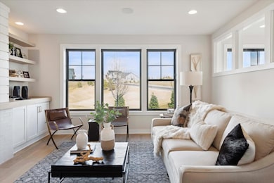 Photo taken from previous model with a similar floorplan.  While similar, some options shown in the picture may not be included in this pricing.  Please ask for a detailed list of included features for this listing.