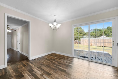 5613 Springs Rd, Conover, NC 28613 - photo 4