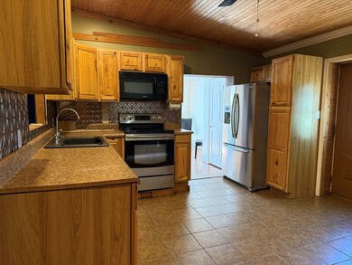 408 Jamison St SW, Abingdon, VA 24210 - photo 3