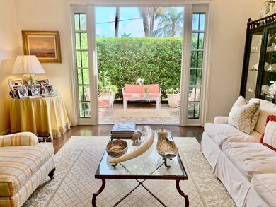 Living Room/Patio