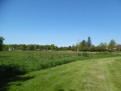 24493 N Woodland Ave, Cary, IL 60013 - photo 2