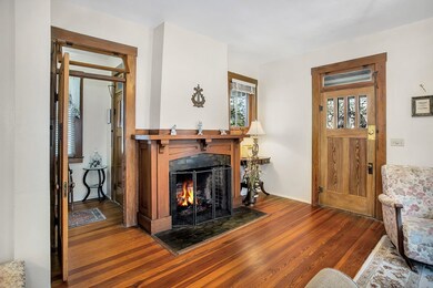 111 W Travis St, Fredericksburg, TX 78624 - photo 6