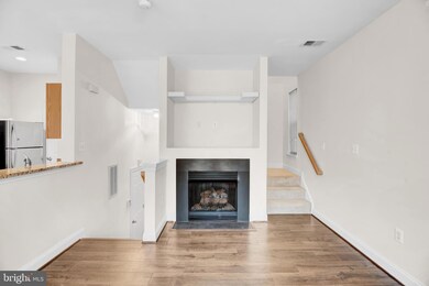 46359 Pryor Square unit 128, Sterling, VA 20165 - photo 6