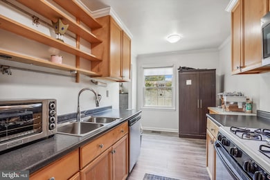 14824 Palmerston Square, Centreville, VA 20120 - photo 5