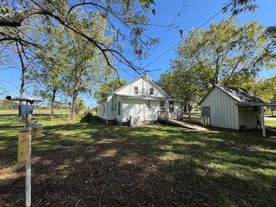 238 S Clompton St, Dadeville, MO 65635 - photo 6