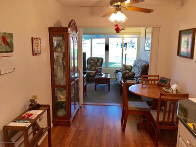 7282 Dining View