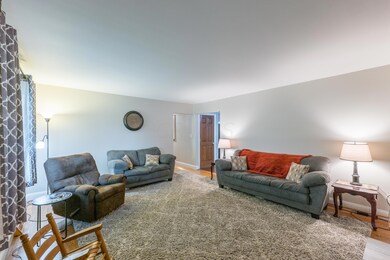 4354 Wetmore Rd E, Columbus, OH 43224 - photo 4