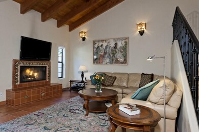 306 E Aliso St Ojai CA 93023-large-004-F