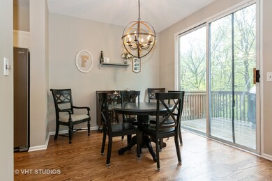 8 Brian Ct, Algonquin, IL 60102 - photo 3