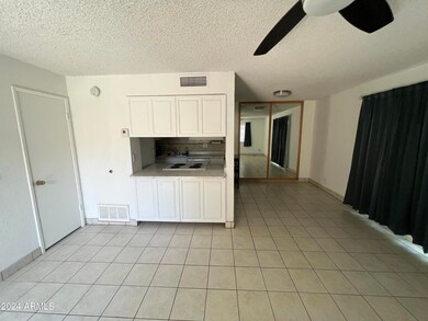 848 E Cochise Dr unit A, Phoenix, AZ 85020 - photo 4
