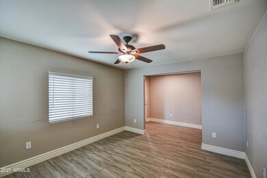 Living Room 4