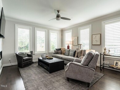 006-1280x960-family-room