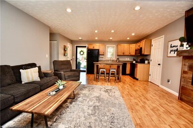 5496 S Greenfield St, Fountaintown, IN 46130 - photo 4