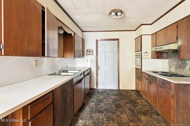 612 W New York Ave, McComb, MS 39648 - photo 7