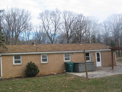 6038 Snyders Church Rd, Bath, PA 18014 - photo 3