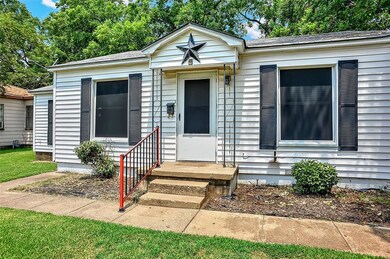 1305 W Day St, Denison, TX 75020 - photo 4