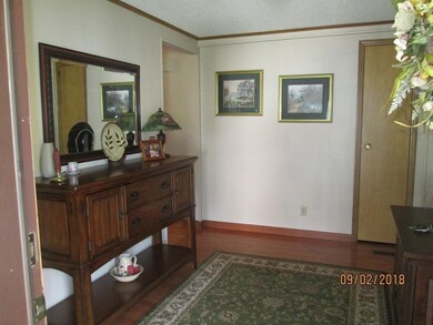 87 Clayton Dr, West Springfield, MA 01089 - photo 4