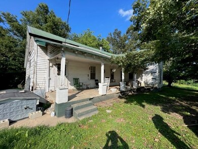 24 Old Chestnut Ridge Rd, Petersburg, TN 37144 - photo 2