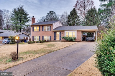 2115 Sheriff Ct, Vienna, VA 22181 - photo 3