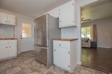 1316 Elk St, Mount Vernon, IN 47620 - photo 6