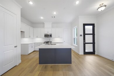 344 W 26th St, Houston, TX 77008 - photo 4